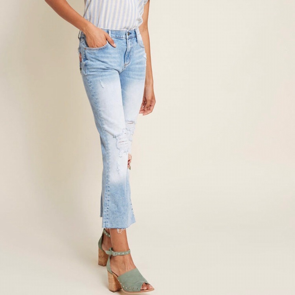 Driftwood Motif Freedom Cropped Jeans